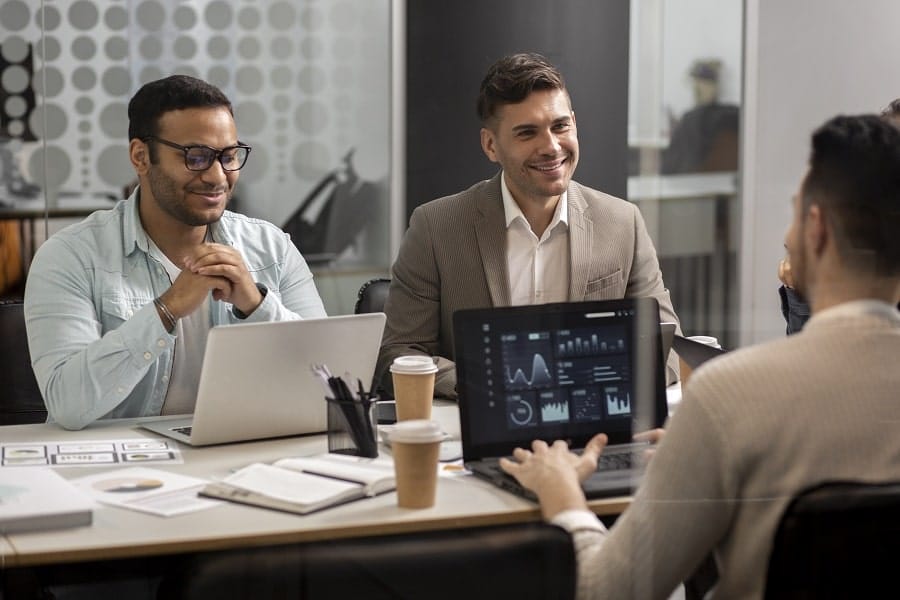 نقش متخصص CRM در رشد کسب و کار